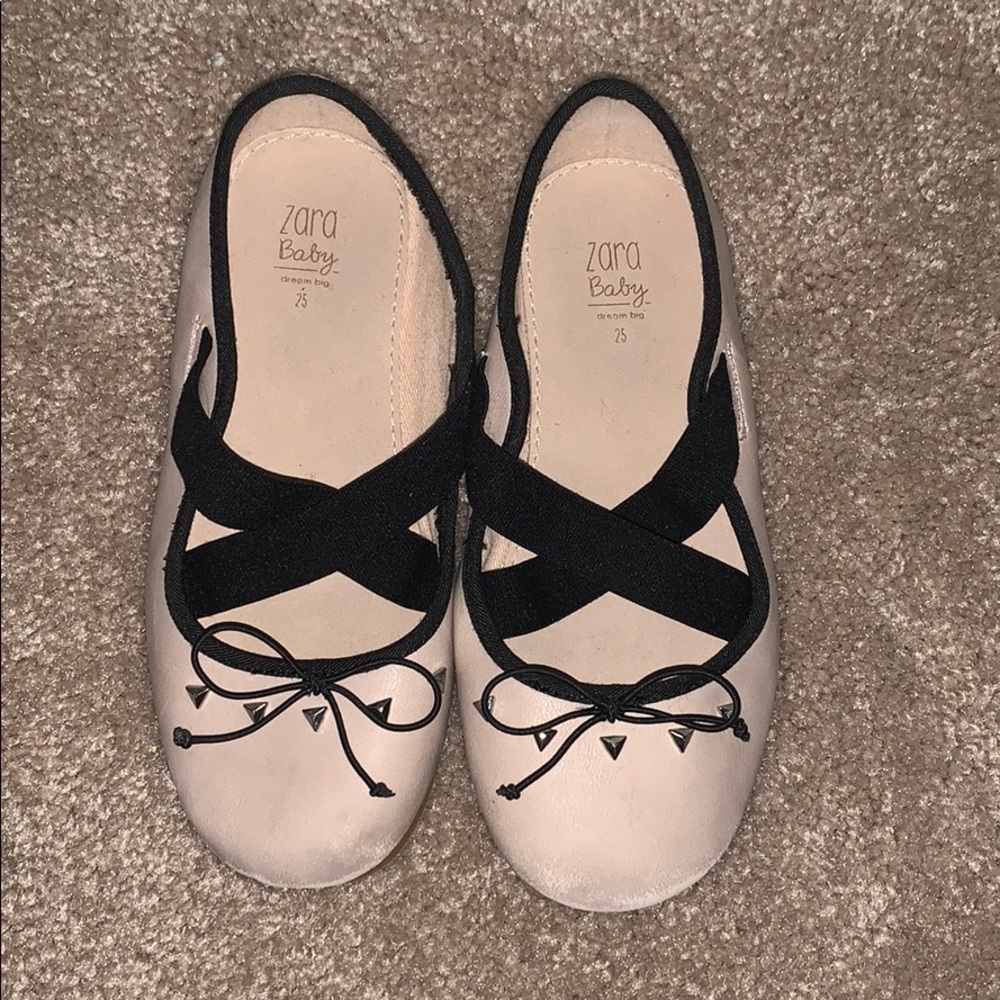 Zara flats size 25
